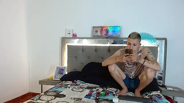 parejacaliente20154 online show from 01.09.25