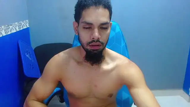 Snapshot of Amir_Abdull chatting on 10.31.25 Amir Abdull online show from 10.31.25