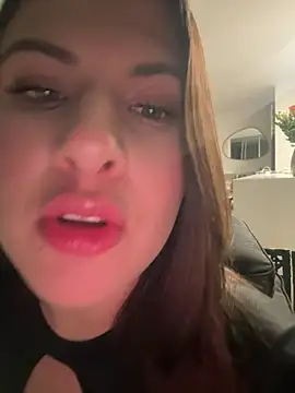 EmiilyAdams  online show from 03.09.25