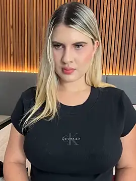 Snapshot of EmiilyAdams_ chatting on 01.31.26 EmiilyAdams online show from 01.31.26