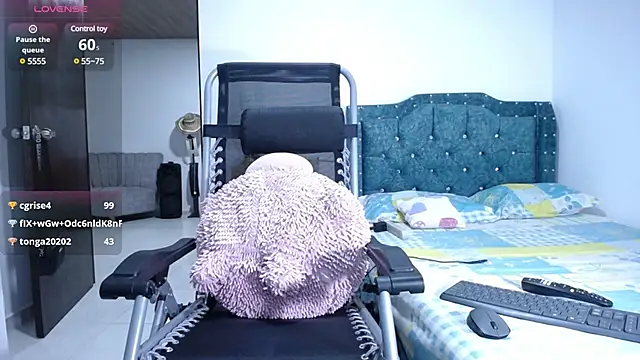 sofiamature01 online show from 01.24.25