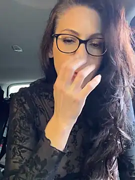 BeautifulMesss online show from 10.29.25