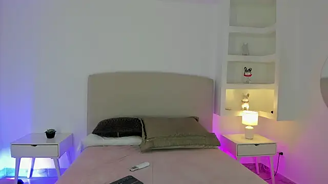 Snapshot of nathalynbarnes chatting on 12.02.25 nathalynbarnes online show from 12.02.25