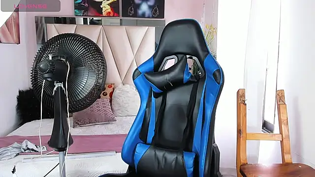 Snapshot of Backsex_boy chatting on 03.06.25 Backsex boy online show from 03.06.25