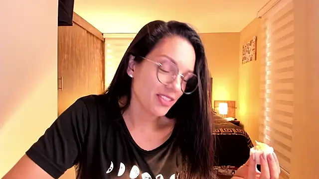 anabel 025 online show from 03.17.25