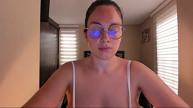 Snapshot of anabel_025 chatting on 05.17.26 anabel 025 online show from 05.17.26