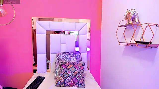 Alanna hot3 online show from 02.10.25