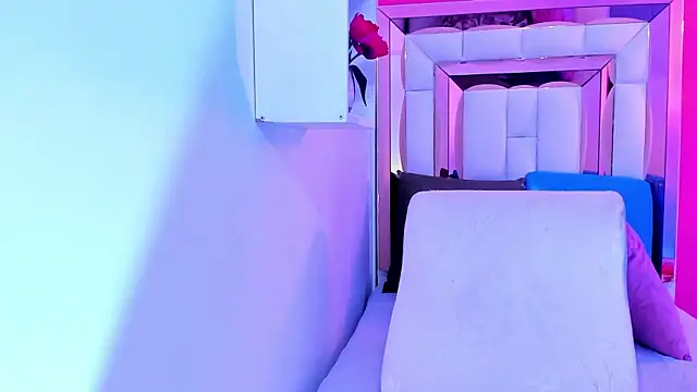 Alanna hot3 online show from 12.05.25