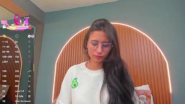 NayeCloud online show from 01.08.26