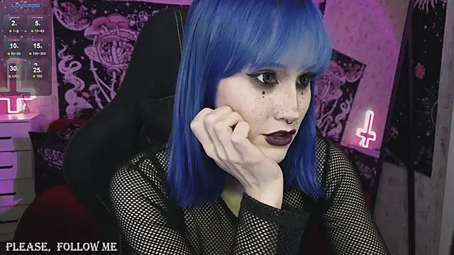 little Elika online show from 12.03.24