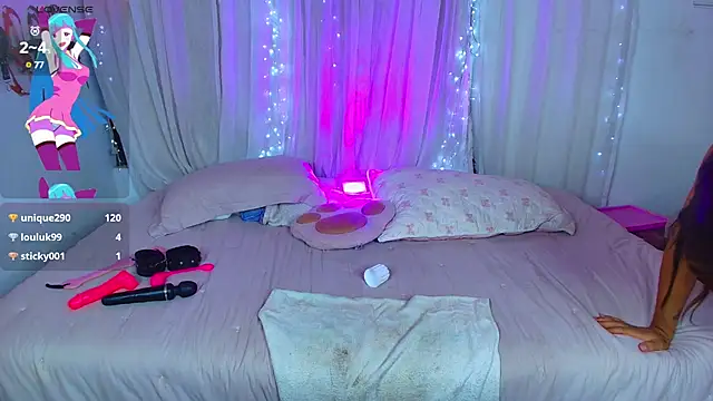 Snapshot of CuteRomi chatting on 02.08.25 CuteRomi online show from 02.08.25