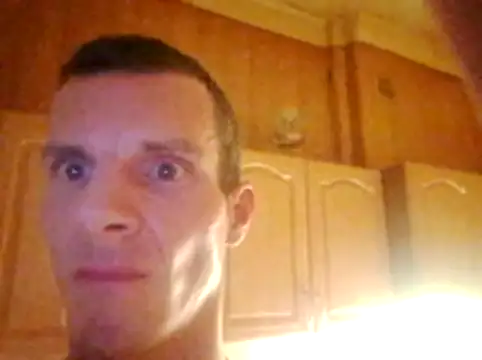 Snapshot of Robson3008 chatting on 12.02.25 Robson3008 online show from 12.02.25