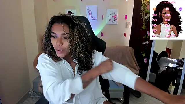 aleja montiel   online show from 03.06.25