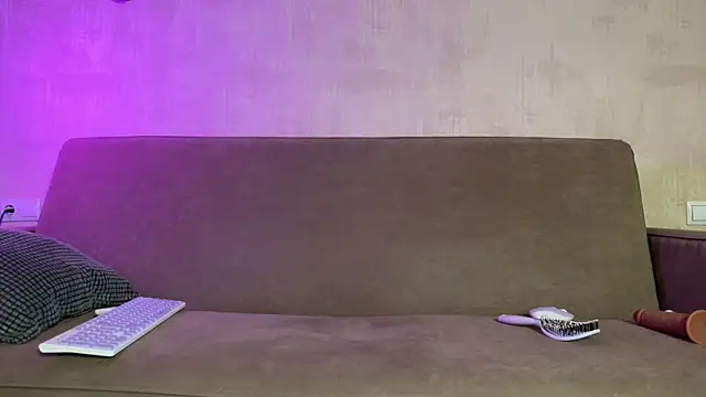 weshycouple online show from 12.05.25