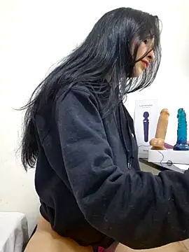 Snapshot of Calypso226 chatting on 11.13.25 Calypso226 online show from 11.13.25