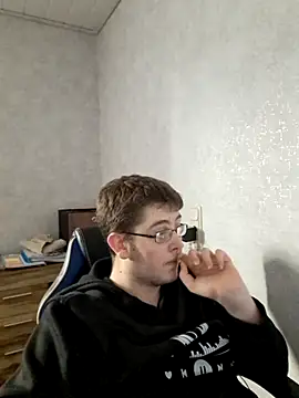 Snapshot of thejerkin chatting on 11.04.25 thejerkin online show from 11.04.25