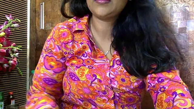 HaaniKaur online show from 02.23.26