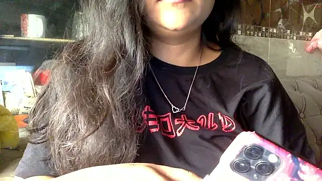 Snapshot of HaaniKaur chatting on 06.11.26 HaaniKaur online show from 06.11.26