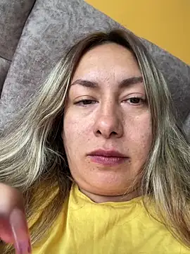 xLadyScarlettx online show from 02.18.25