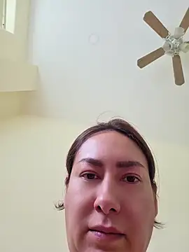 Snapshot of xLadyScarlettx chatting on 06.18.26 xLadyScarlettx online show from 06.18.26