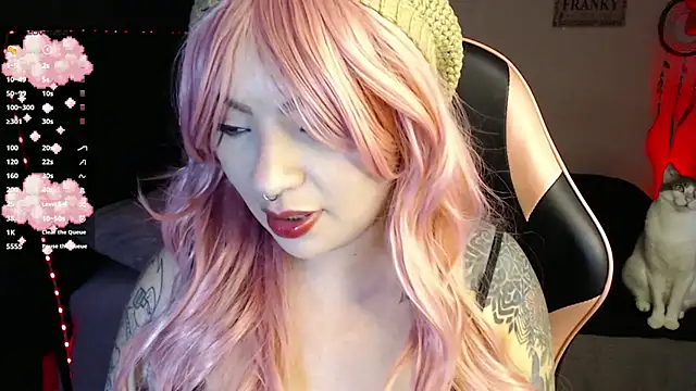 Snapshot of Theprojectsaraa chatting on 11.06.25 Theprojectsaraa online show from 11.06.25