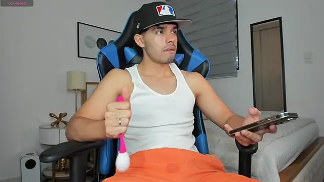 mateoleonee online show from 12.03.24