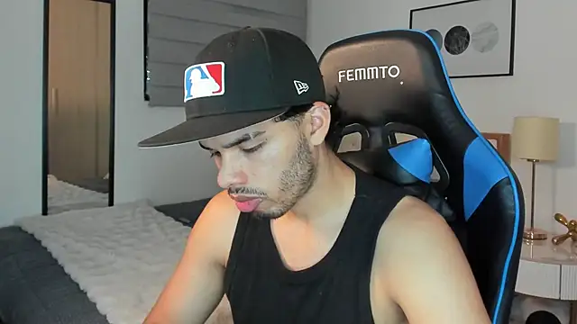 mateoleonee online show from 12.11.24