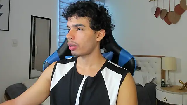 mateoleonee online show from 02.05.25