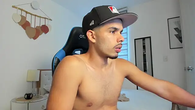 mateoleonee online show from 09.18.25