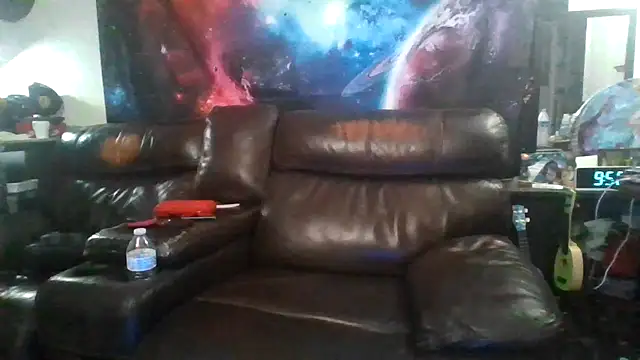 Snapshot of Antoniothedon chatting on 04.18.26 Antoniothedon online show from 04.18.26