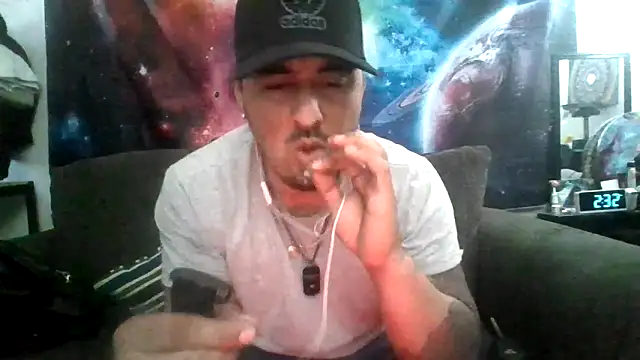 Snapshot of Antoniothedon chatting on 04.27.26 Antoniothedon online show from 04.27.26