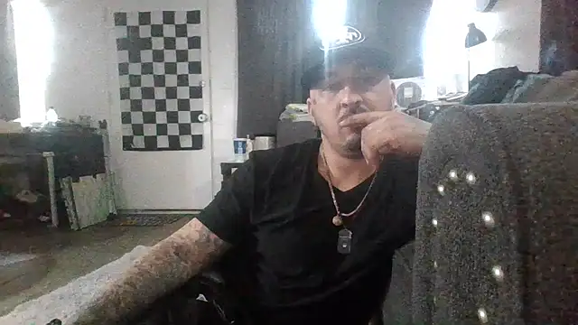 Snapshot of Antoniothedon chatting on 06.30.26 Antoniothedon online show from 06.30.26