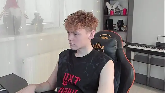 Snapshot of Keytaro chatting on 02.01.25 Keytaro online show from 02.01.25