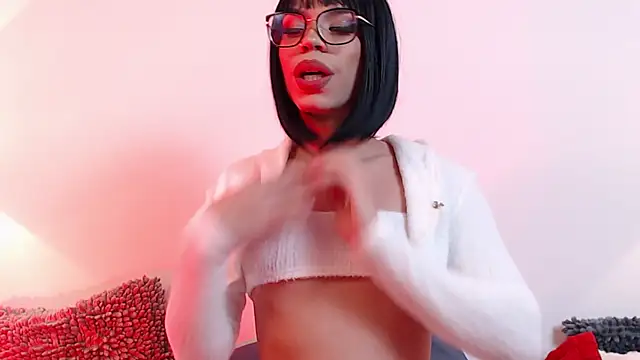 LucyGiraldo online show from 02.15.25