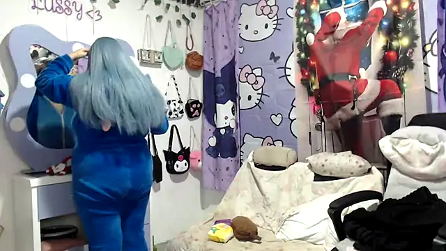 lussyevans24 online show from 12.21.25