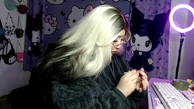 lussyevans24 online show from 04.04.26