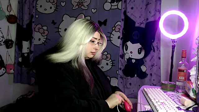 lussyevans24 online show from 04.10.26