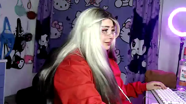 lussyevans24 online show from 04.17.26