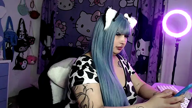 Snapshot of lussyevans24 chatting on 05.04.26 lussyevans24 online show from 05.04.26