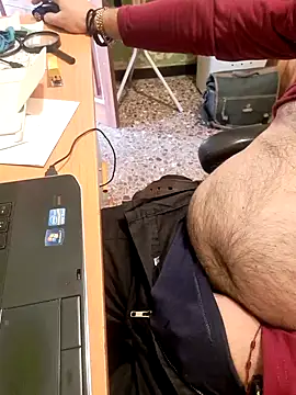 Snapshot of Escondido52 chatting on 02.05.25 Escondido52 online show from 02.05.25