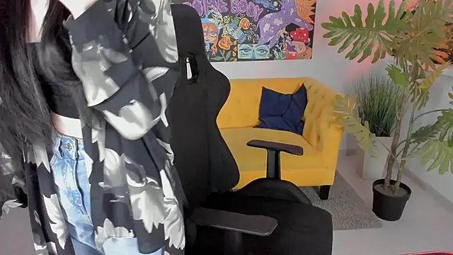 LexiWenford online show from 02.27.25