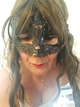 Snapshot of Viola8p chatting on 01.29.25 Viola8p online show from 01.29.25