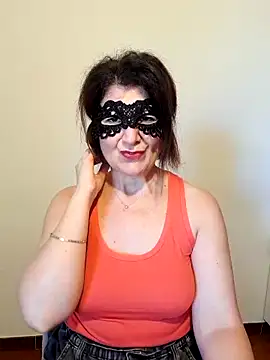 Snapshot of Viola8p chatting on 09.19.25 Viola8p online show from 09.19.25