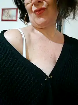 Snapshot of Viola8p chatting on 01.11.26 Viola8p online show from 01.11.26