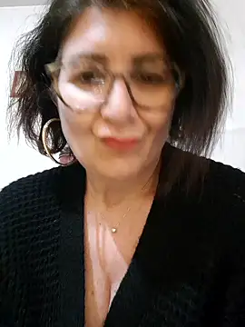 Snapshot of Viola8p chatting on 01.13.26 Viola8p online show from 01.13.26