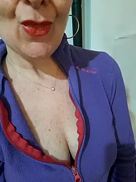 Snapshot of Viola8p chatting on 03.01.26 Viola8p online show from 03.01.26