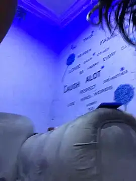 DiamondGoddes online show from 02.13.25