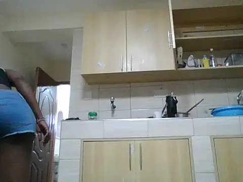 Snapshot of Petite_doll20 chatting on 01.18.26 Petite doll20 online show from 01.18.26