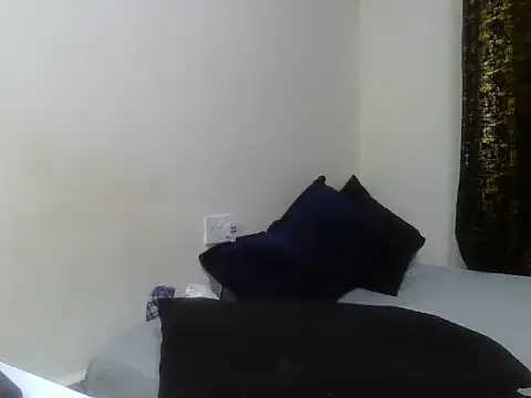 Snapshot of Petite_doll20 chatting on 04.16.26 Petite doll20 online show from 04.16.26