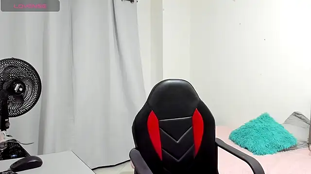 Snapshot of Sanddi_milff chatting on 01.20.25 Sanddi milff online show from 01.20.25